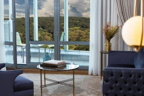 Luxurious Apartment with Superb View in Maslak